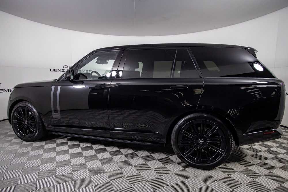 Used 2024 Land Rover Range Rover Long Wheelbase SE AWD/4WD image 13