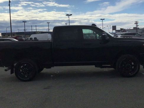 New 2026 RAM 2500 Laramie w/ Night Edition image 9