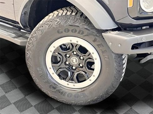 Used 2021 Ford Bronco Outer Banks w/ Sasquatch Package image 30