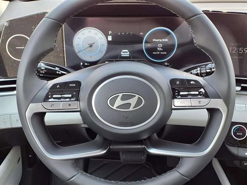 New 2025 Hyundai Elantra Limited image 14
