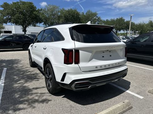 Used 2022 Kia Sorento S FWD image 6