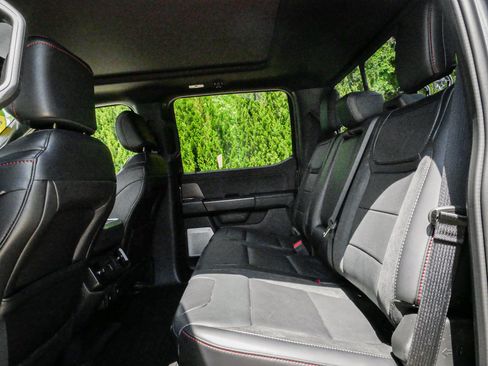 Used 2025 Ford F150 Raptor AWD/4WD image 31
