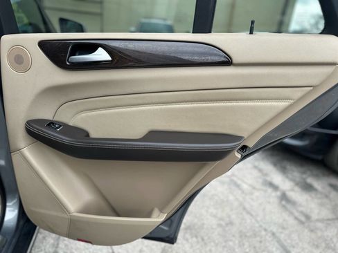 Used 2014 Mercedes-Benz ML 350 4MATIC image 24