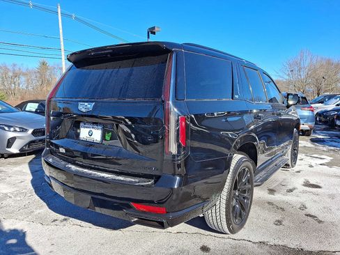 Used 2024 Cadillac Escalade Sport w/ LPO, ONYX Package image 7