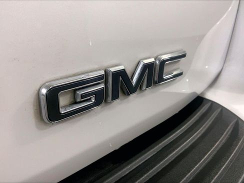 Used 2025 GMC Yukon Denali Ultimate w/ LPO, Floor Liner Package AWD/4WD image 31