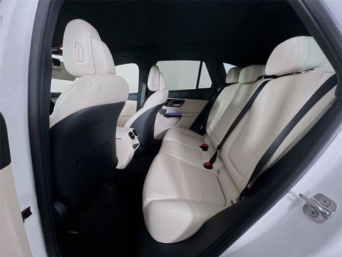 New 2026 Mercedes-Benz GLC 300 4MATIC image 22