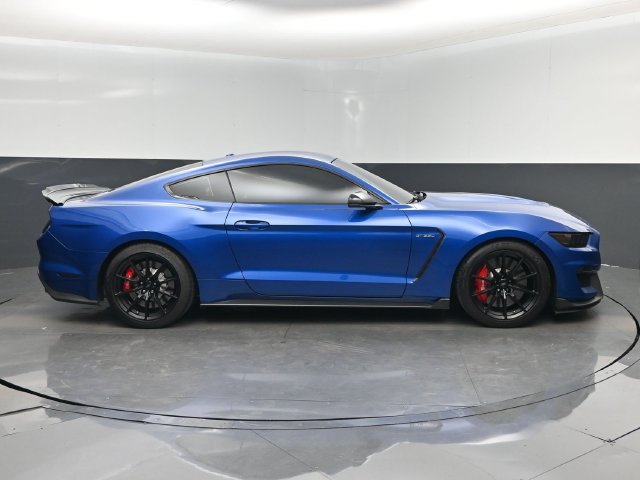 Used 2017 Ford Mustang Shelby GT350 w/ Electronics Package RWD image 2