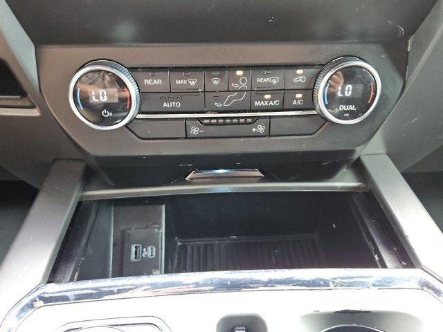 Used 2020 Ford Expedition XLT RWD image 10