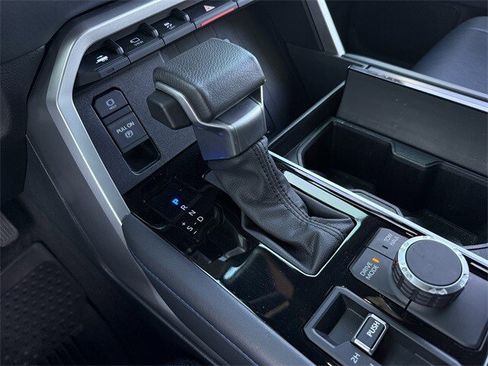 Used 2022 Toyota Tundra Platinum image 20