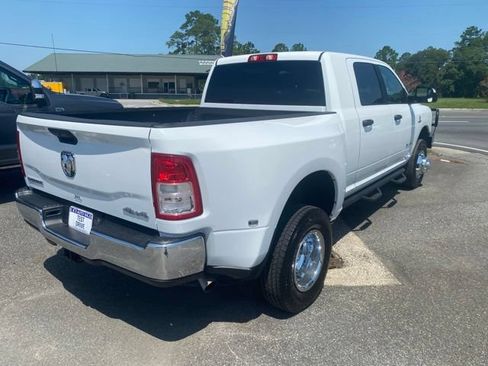 Used 2022 RAM 3500 Big Horn w/ Protection Group AWD/4WD image 17