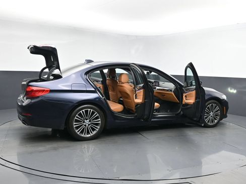 Used 2019 BMW 540i xDrive w/ Convenience Package AWD/4WD image 27