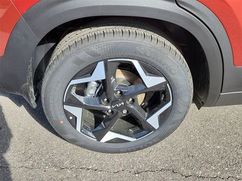 New 2026 Kia Seltos S image 38