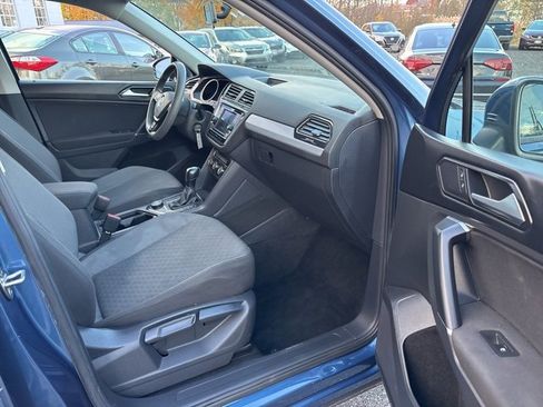 Used 2018 Volkswagen Tiguan S image 9
