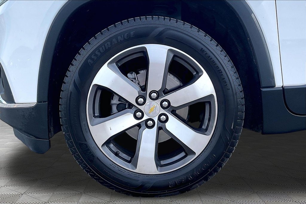 Used 2021 Chevrolet Traverse LT w/ LT Premium Package AWD/4WD image 37