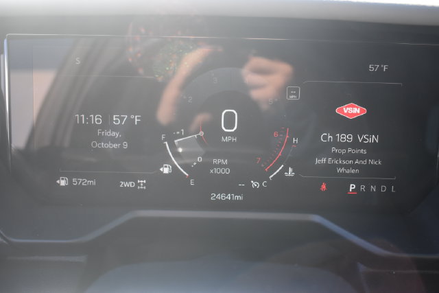 Used 2026 GMC Acadia Elevation w/ Elevation Premium Package AWD/4WD image 28