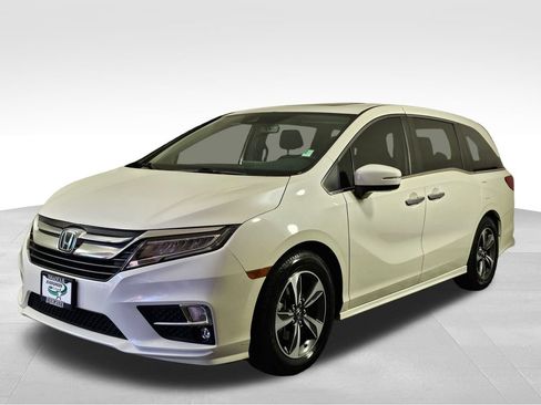 Used 2019 Honda Odyssey Touring image 3