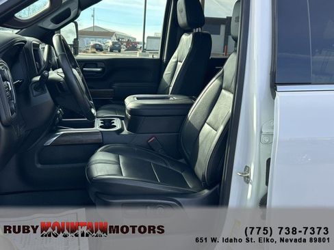 Used 2022 Chevrolet Silverado 3500 High Country w/ Technology Package image 11