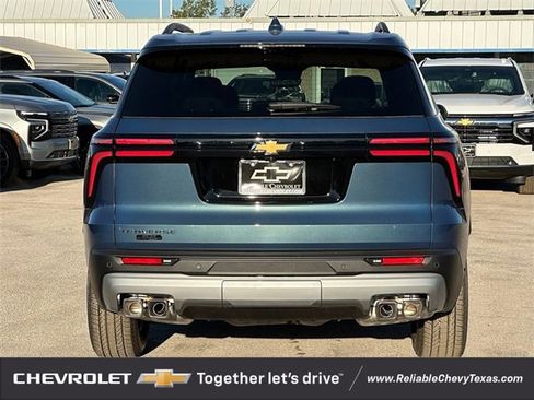 New 2026 Chevrolet Traverse LT w/ Driver Confidence Package image 4