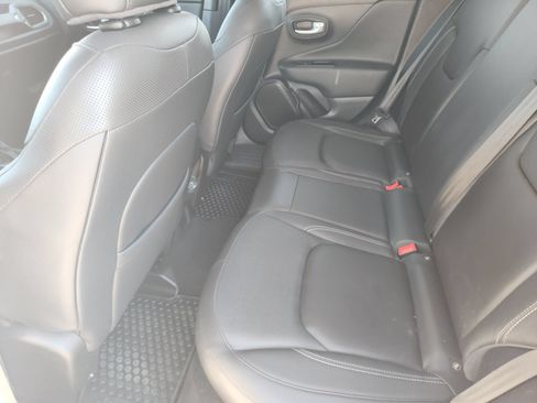 Used 2023 Jeep Renegade Limited AWD/4WD image 29