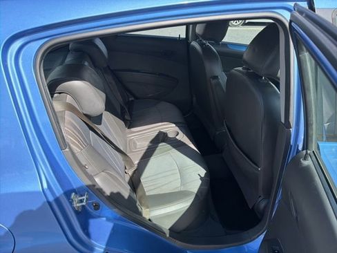 Used 2014 Chevrolet Spark LT image 27