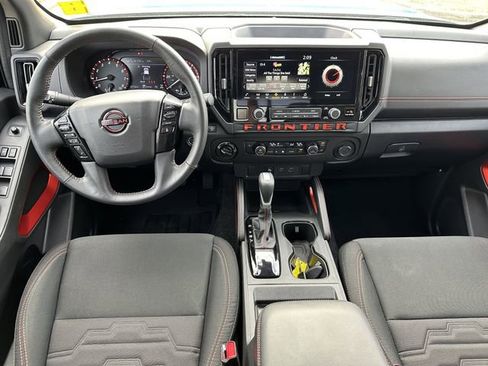 Certified 2025 Nissan Frontier PRO-4X image 23
