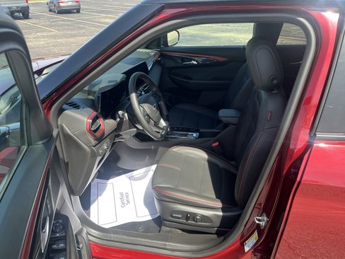 Used 2024 Chevrolet TrailBlazer RS w/ Convenience Package image 9