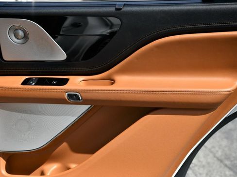 Used 2020 Lincoln Aviator Black Label w/ Dynamic Handling Package image 14