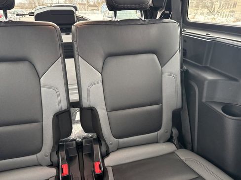 Used 2024 Ford Bronco Black Diamond image 12