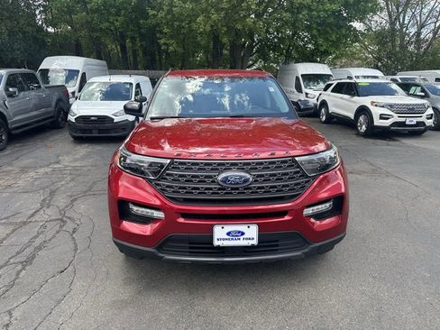 Used 2022 Ford Explorer XLT w/ Equipment Group 202A image 2