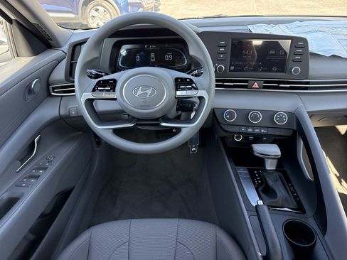 New 2026 Hyundai Elantra SE FWD image 14