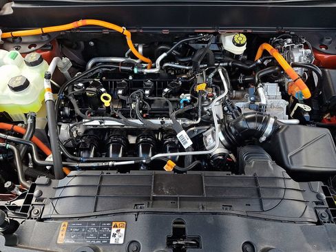 Certified 2024 Ford Maverick XLT w/ XLT Luxury Package FWD image 28