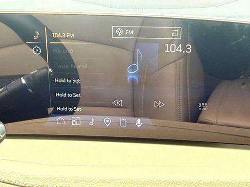 Certified 2025 Cadillac XT4 Premium Luxury w/ Cold Weather Package image 8