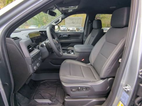 New 2026 Chevrolet Suburban LS AWD/4WD image 22