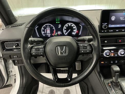 Used 2025 Honda Civic Sport image 12