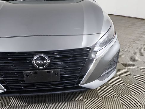 Used 2023 Nissan Altima 2.5 SV w/ SV Premium Package FWD image 15