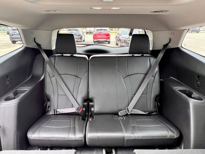 Used 2021 Buick Enclave Avenir w/ Avenir Technology Package AWD/4WD image 12