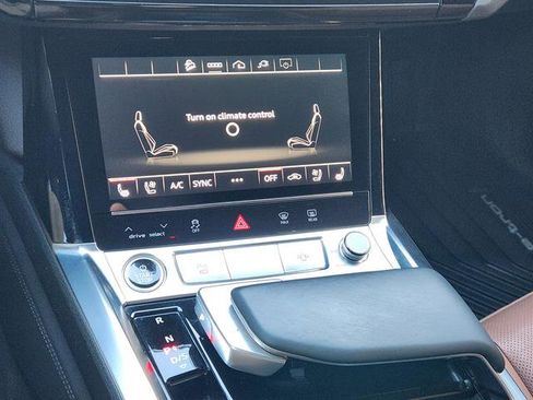 Used 2022 Audi e-tron Premium Plus w/ Premium Plus Package image 14
