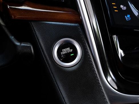 Used 2019 Cadillac Escalade Premium Luxury w/ LPO, Radiant Package RWD image 18