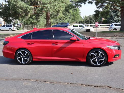 Used 2019 Honda Accord Sport image 3