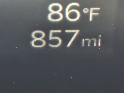 Used 2026 Kia Carnival EX image 25