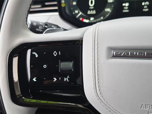 Used 2023 Land Rover Range Rover Sport SE Dynamic image 18