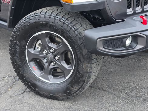 Certified 2023 Jeep Gladiator Rubicon w/ Trailer Tow Package image 3