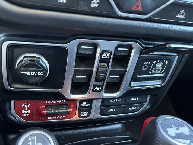 Used 2026 Jeep Wrangler Unlimited Rubicon AWD/4WD image 32