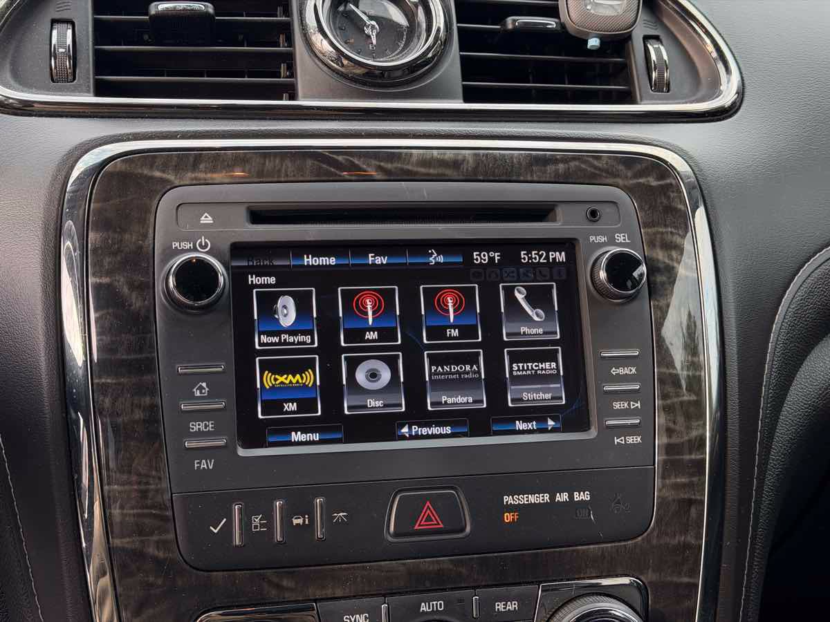Used 2014 Buick Enclave Leather FWD image 16