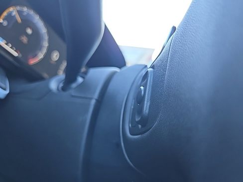 New 2025 Jeep Grand Cherokee Altitude image 45