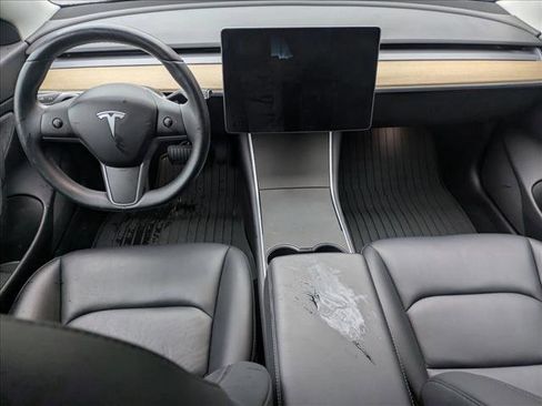 Used 2018 Tesla Model 3 Long Range image 18
