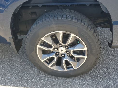 Used 2019 Chevrolet Silverado 1500 RST w/ All-Star Edition image 11