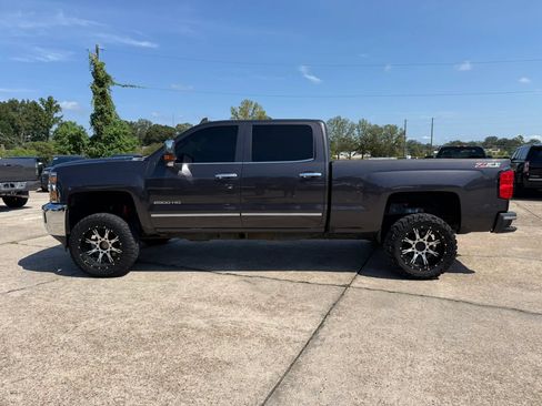 Used 2016 Chevrolet Silverado 2500 LTZ w/ Duramax Plus Package AWD/4WD image 2