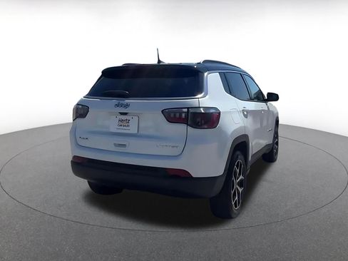 Used 2025 Jeep Compass Limited image 14