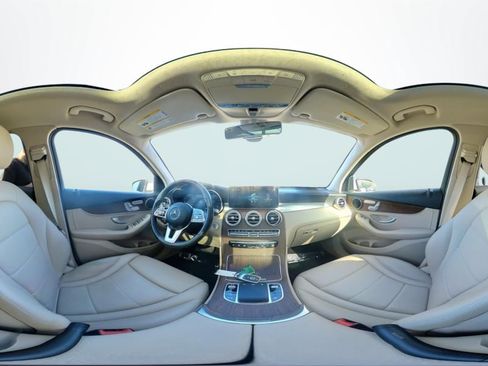Used 2020 Mercedes-Benz GLC 300 w/ Premium Package image 34